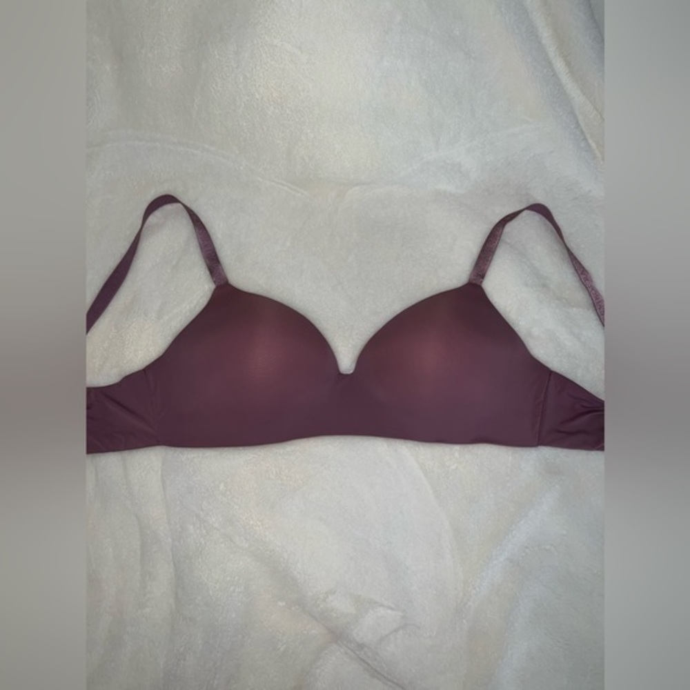 Victoria’s Secret Pink T-Shirt Lightly Lined Wireless Bra